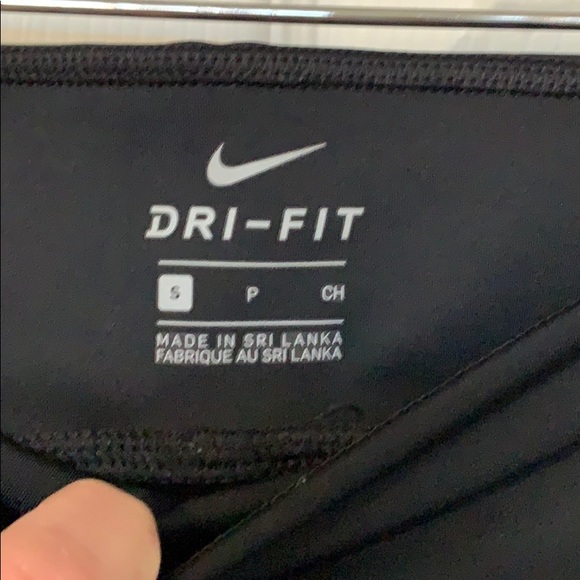 Nike Running & Training Capri - Small - Picture 2 of 4